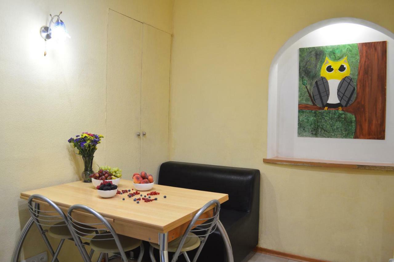 Owl Home Odessa Cozy Spacious Apartment In A Quiet Center Between Deribasovskaya And Privoz Exterior photo